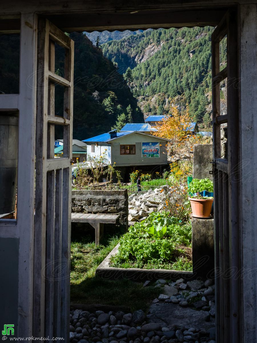 The village’s vegetable garden, on the way from Monjo to Lukla