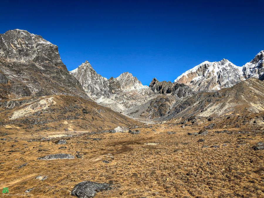 Dzonglha to Dragnag (Cholatse pass)