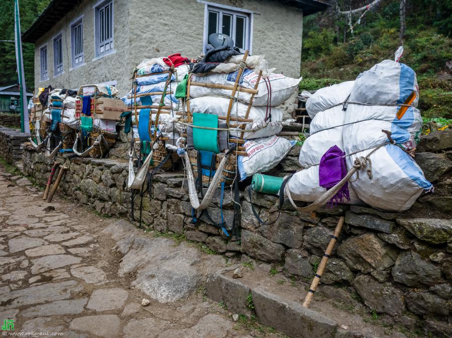 On the way from Monjo to Lukla