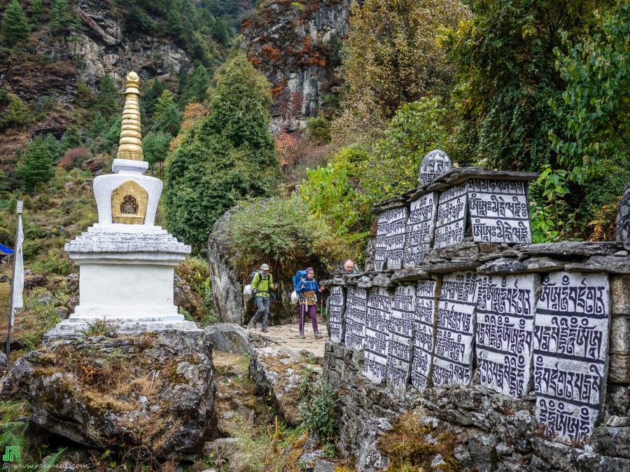 On the way from Monjo to Lukla