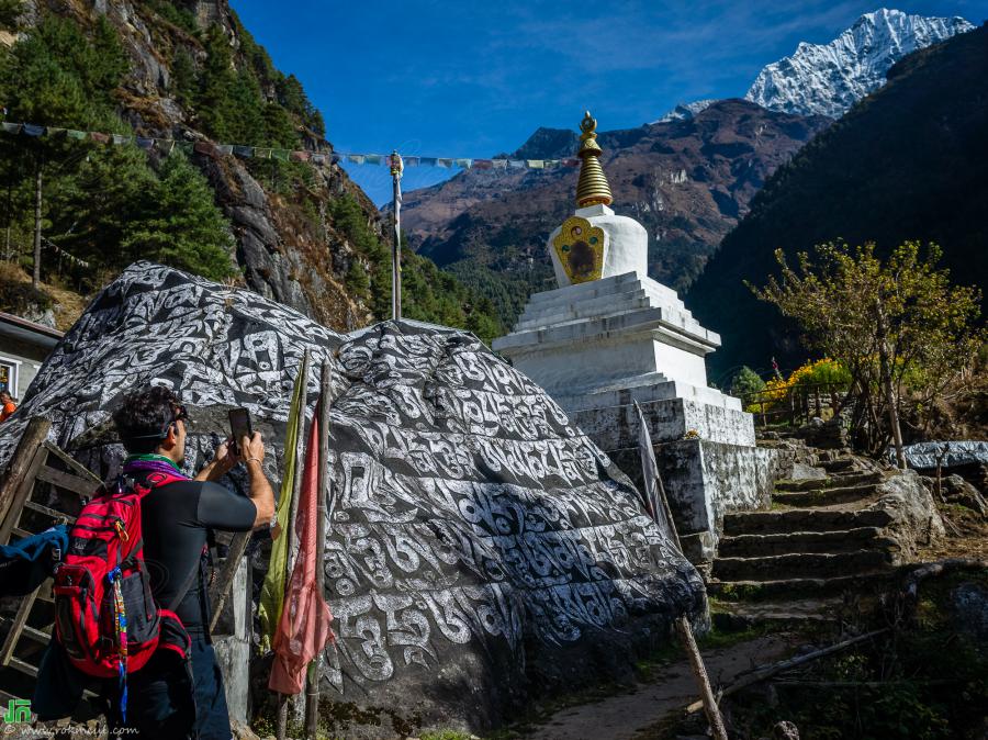 On the way from Monjo to Lukla