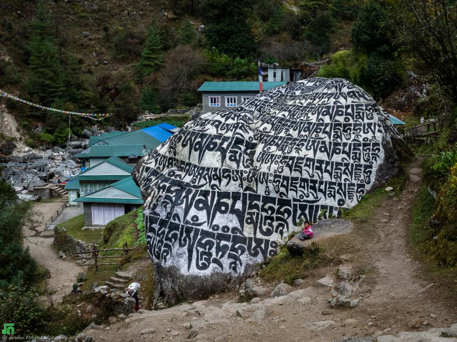 On the way from Phakding to Lukla