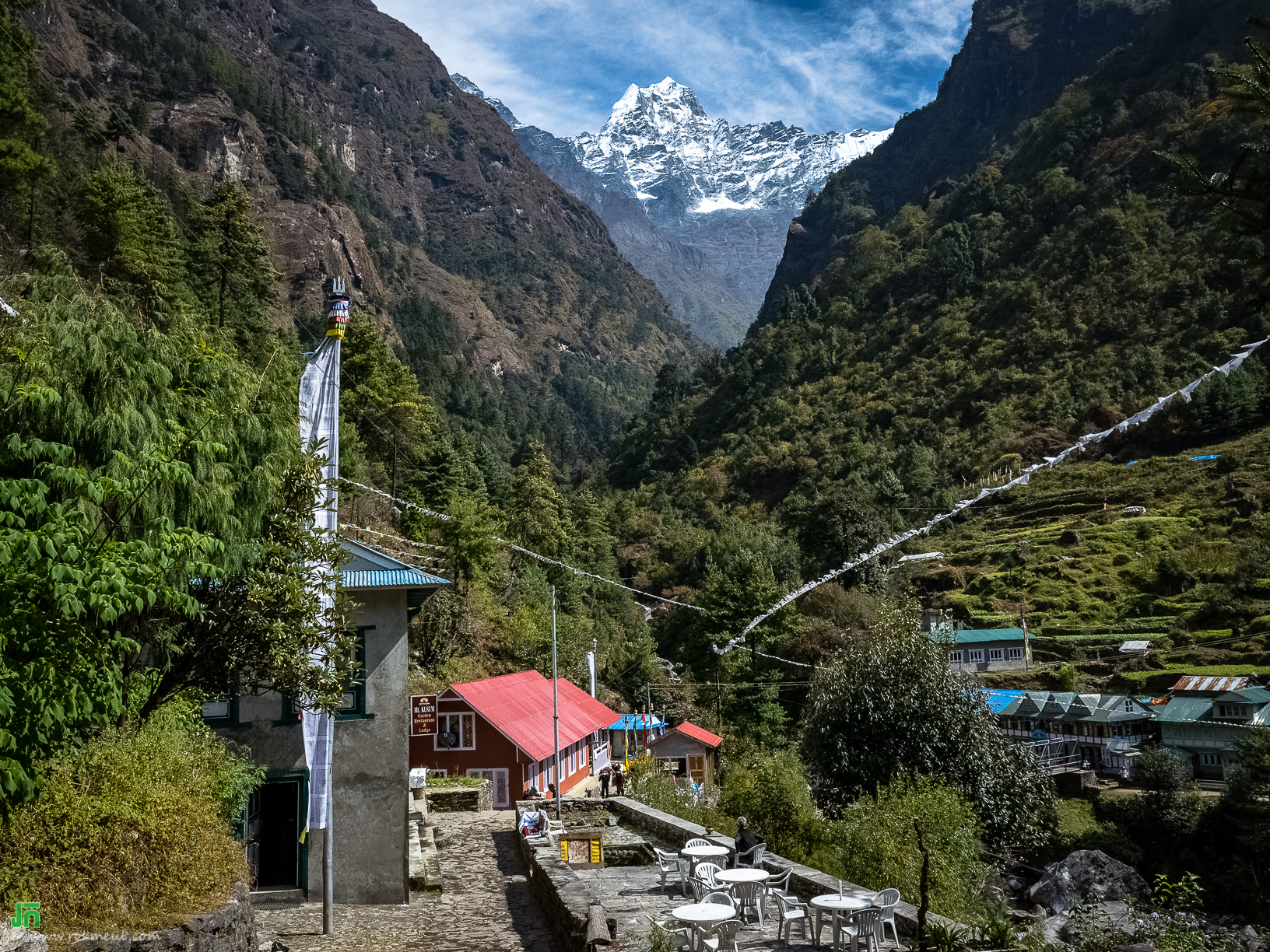 ដើរ ពី  Lukla ទៅ Phakding, Nepal